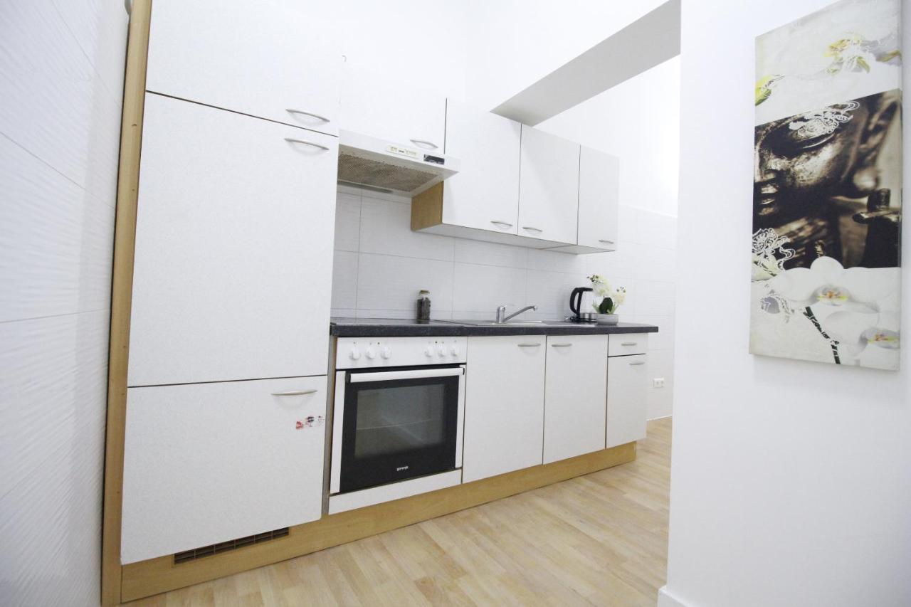 Comfort Triple Room Th Wien Ngoại thất bức ảnh