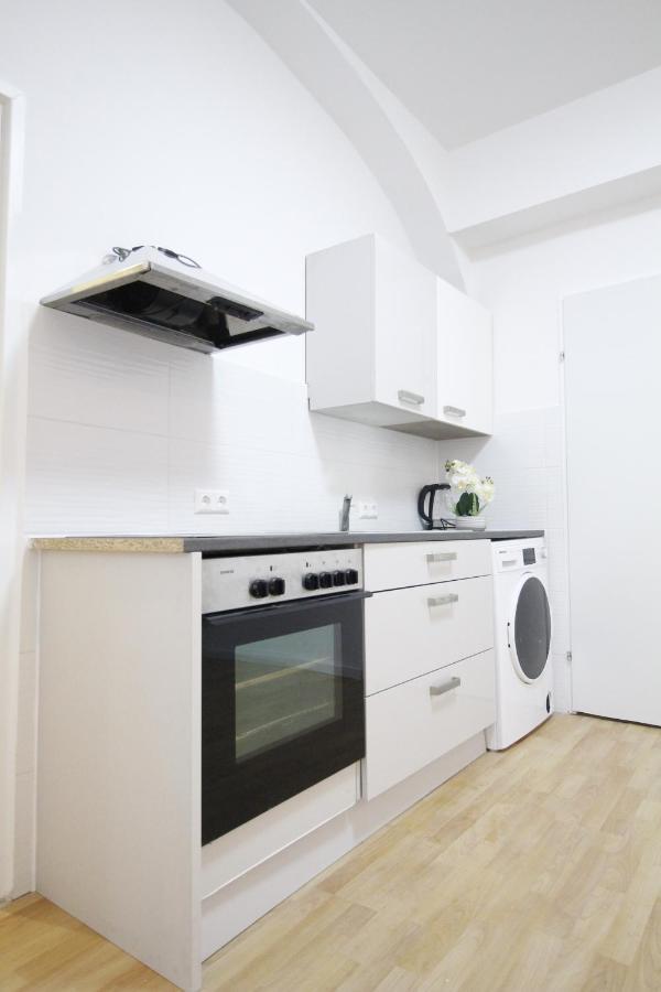 Comfort Triple Room Th Wien Ngoại thất bức ảnh